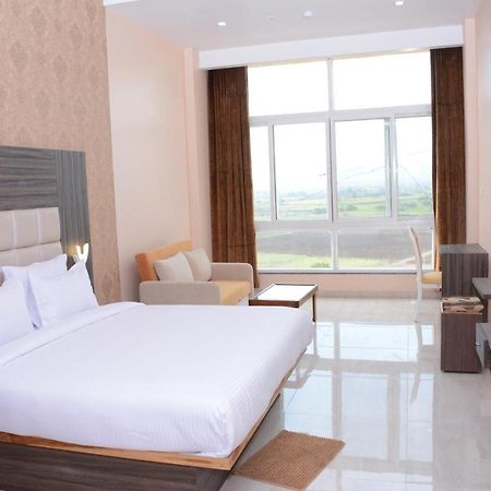Ratnaa Resort Khamshet Экстерьер фото
