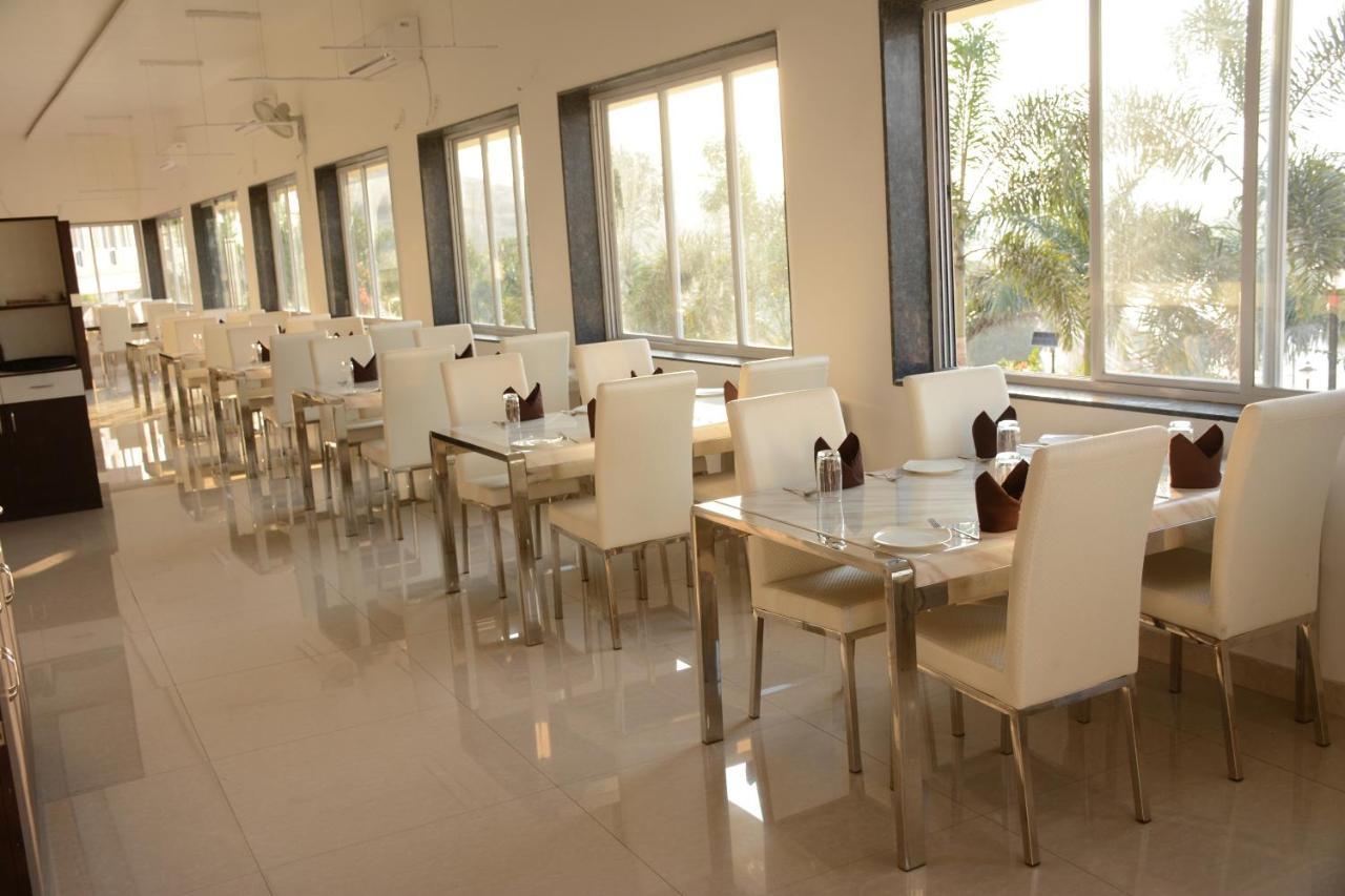 Ratnaa Resort Khamshet Экстерьер фото