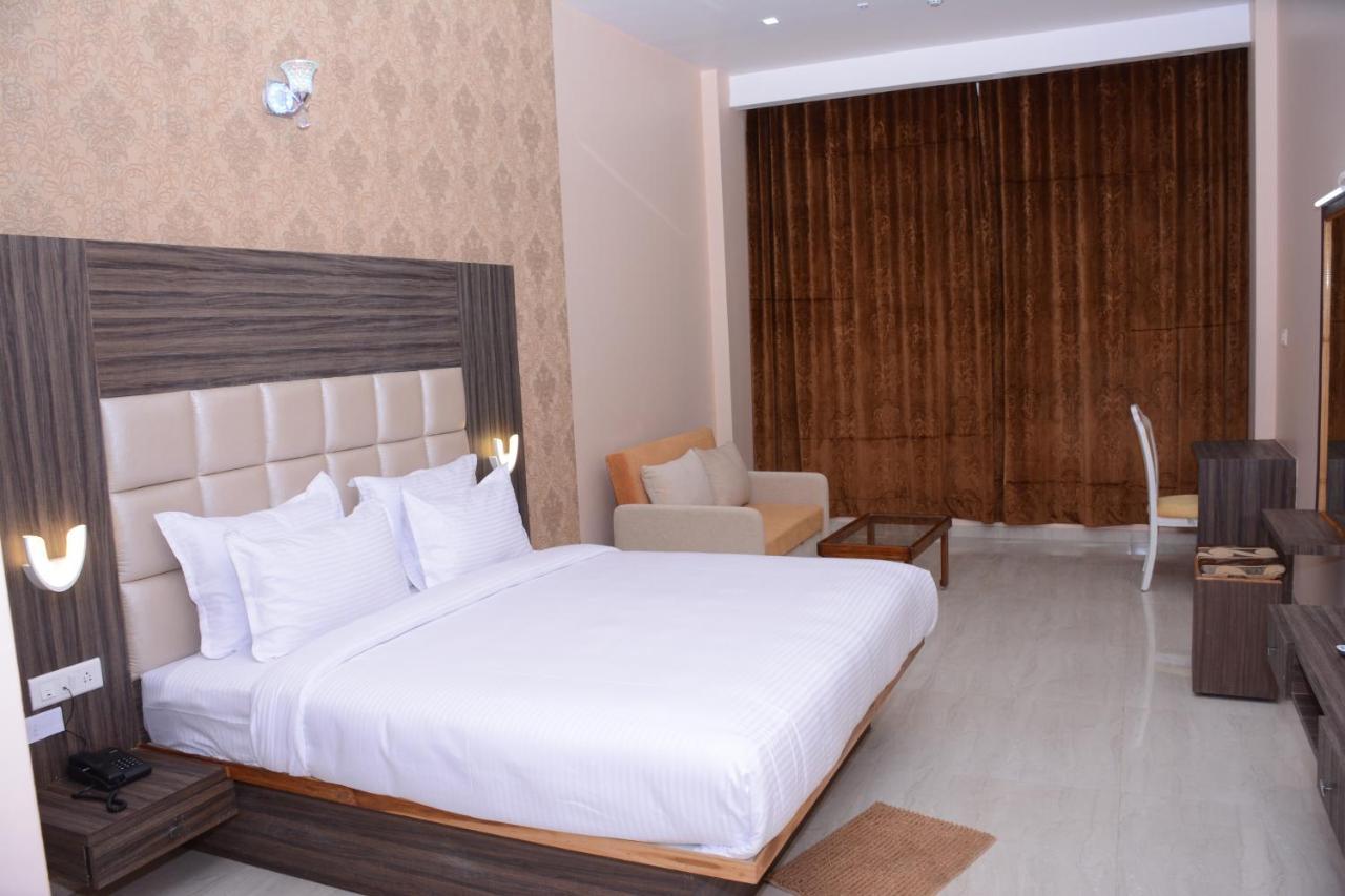 Ratnaa Resort Khamshet Экстерьер фото