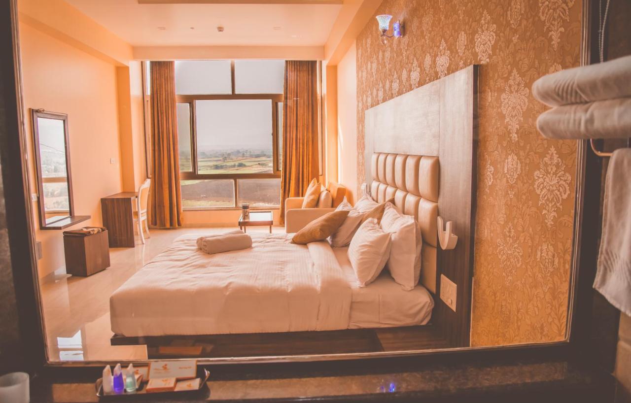 Ratnaa Resort Khamshet Экстерьер фото